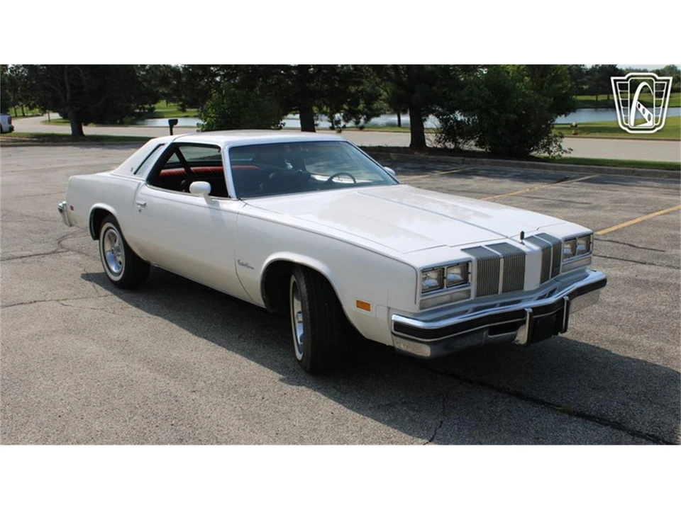 1976 Oldsmobile Cutlass 4th Gen - Image 2 of 31
