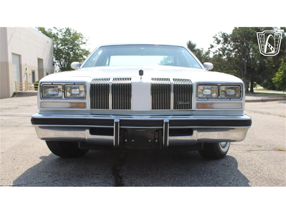 1976 Oldsmobile Cutlass 4th Gen - Image 5 of 31