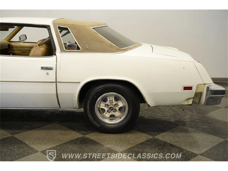 1976 Oldsmobile Cutlass 4th Gen - Image 25 of 31