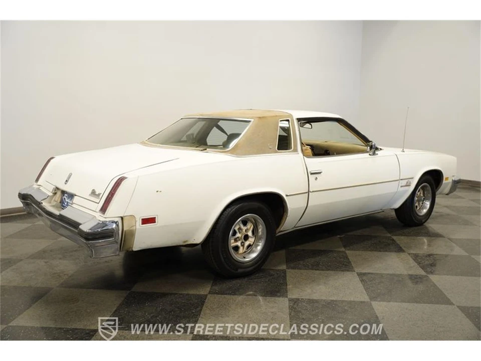 1976 Oldsmobile Cutlass 4th Gen - Image 13 of 31