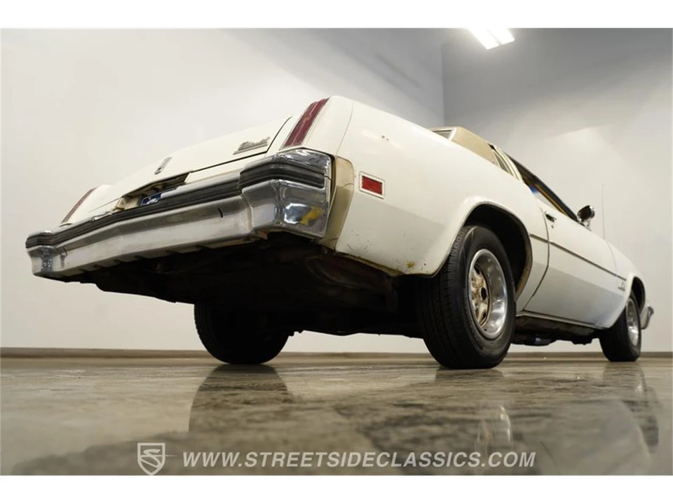 1976 Oldsmobile Cutlass 4th Gen - Image 30 of 31