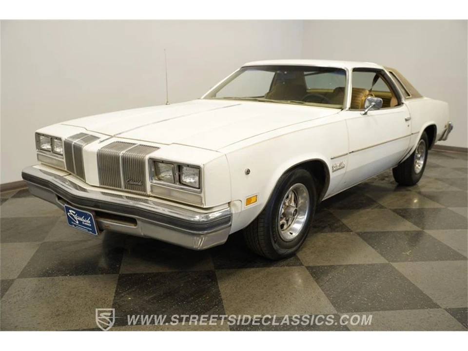 1976 Oldsmobile Cutlass 4th Gen - Image 19 of 31