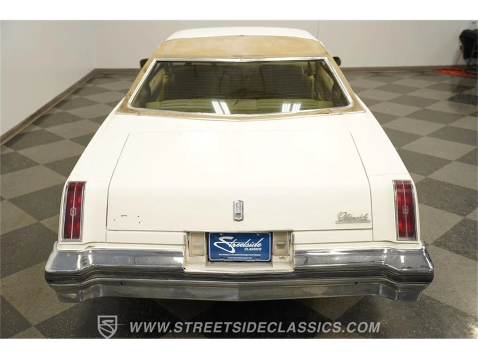 1976 Oldsmobile Cutlass 4th Gen - Image 28 of 31