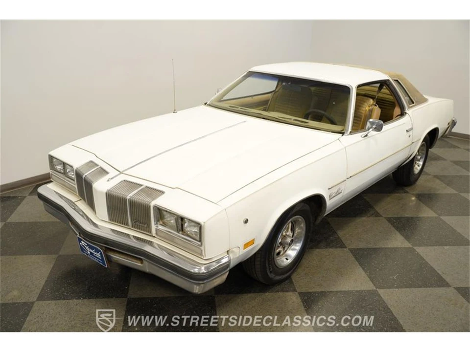 1976 Oldsmobile Cutlass 4th Gen - Image 20 of 31