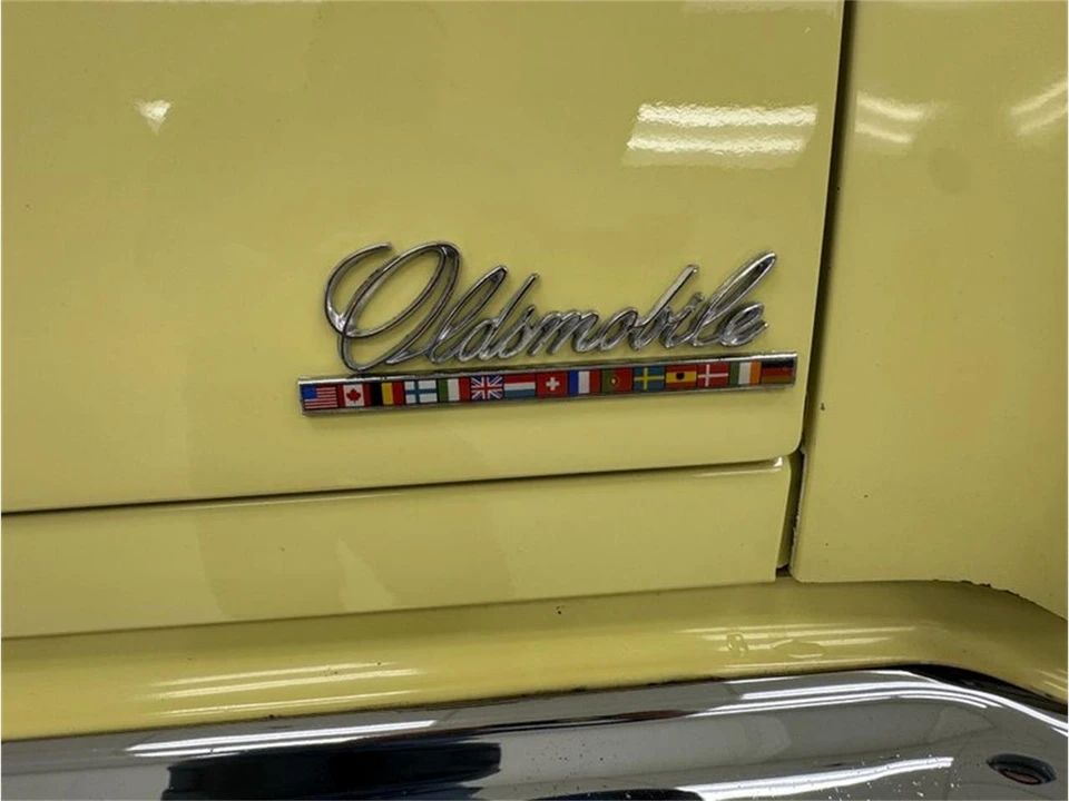 1976 Oldsmobile Cutlass 4th Gen - Image 22 of 31