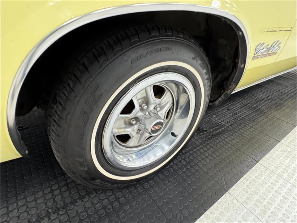 1976 Oldsmobile Cutlass 4th Gen - Image 13 of 31