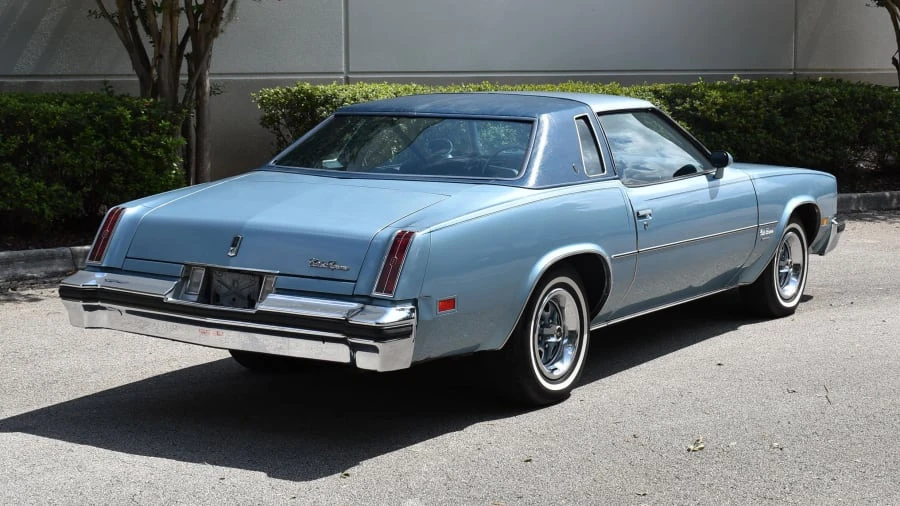 1976 Oldsmobile Cutlass 4th Gen - Image 17 of 30
