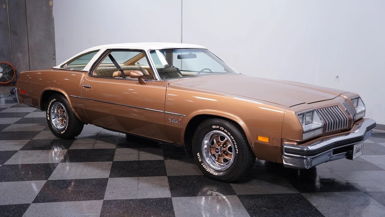 1976 Oldsmobile Cutlass 4th Gen - Image 14 of 21