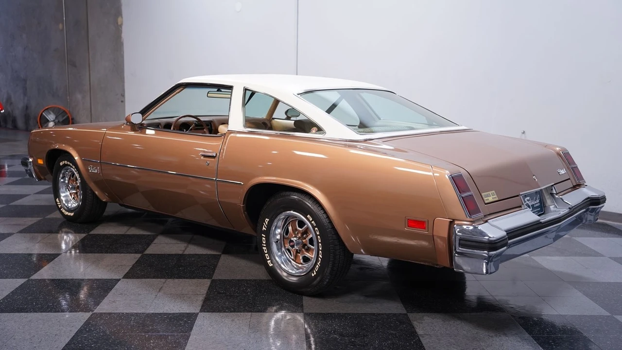 1976 Oldsmobile Cutlass 4th Gen - Image 7 of 12