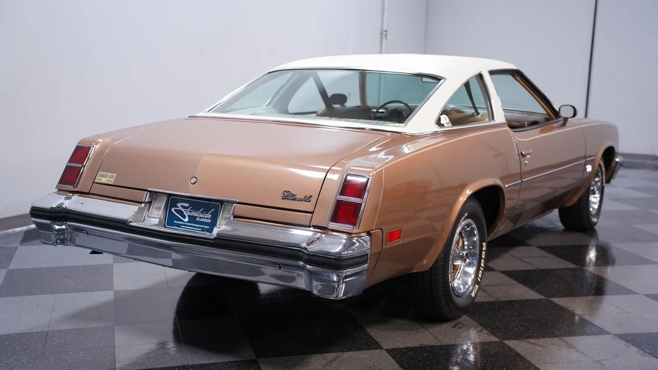 1976 Oldsmobile Cutlass 4th Gen - Image 11 of 12