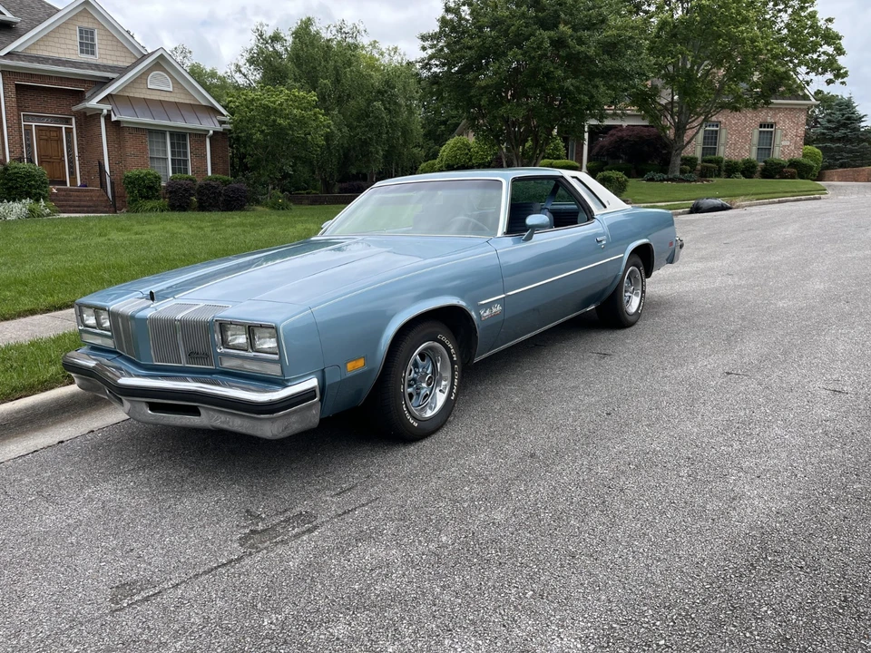 1976 Oldsmobile Cutlass 4th Gen - Image 2 of 20