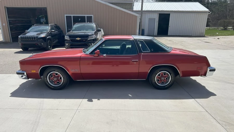 1976 Oldsmobile Cutlass 4th Gen - Image 2 of 10