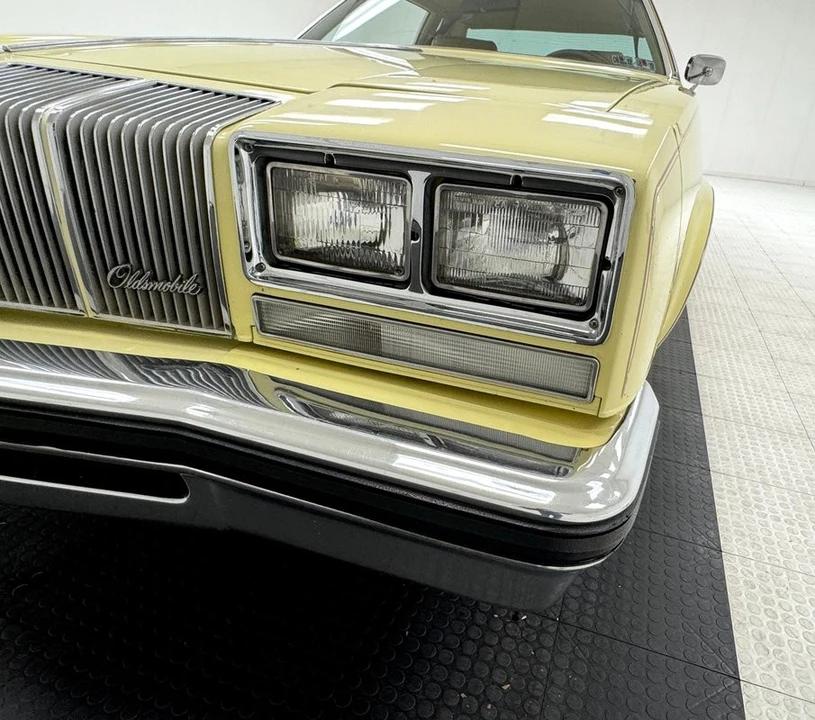 1976 Oldsmobile Cutlass 4th Gen - Image 11 of 31