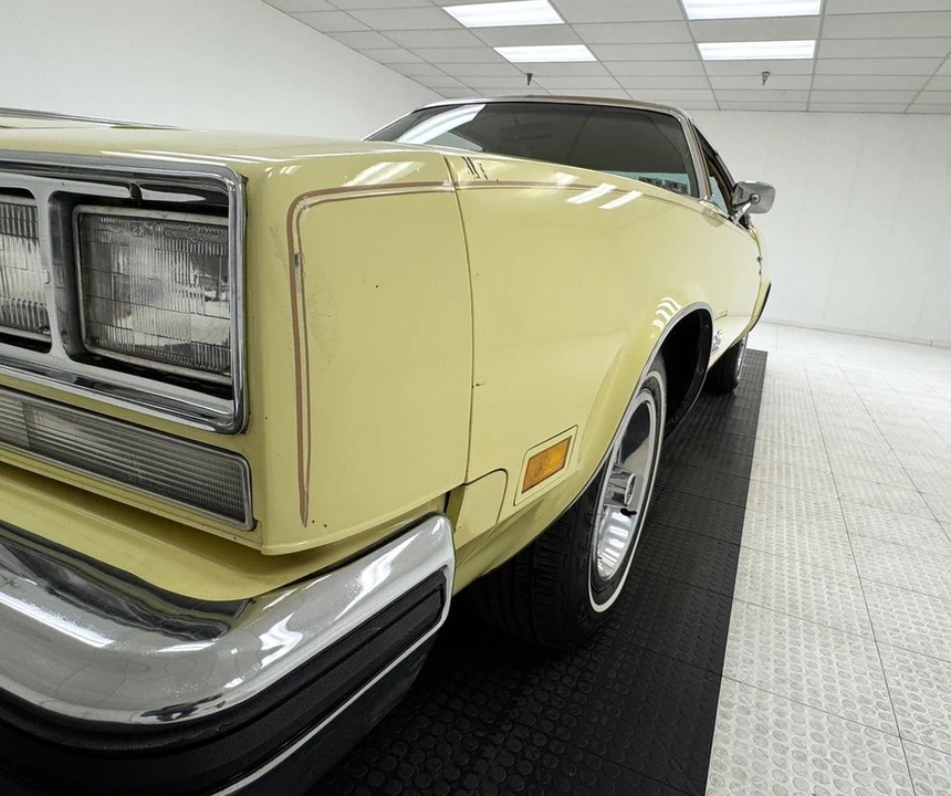 1976 Oldsmobile Cutlass 4th Gen - Image 12 of 31