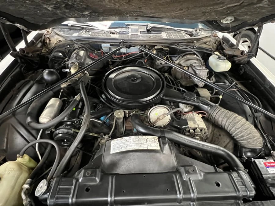 1976 Oldsmobile Cutlass Supreme - Image 25 of 31