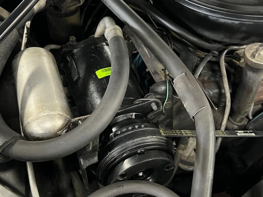 1976 Oldsmobile Cutlass Supreme - Image 28 of 31