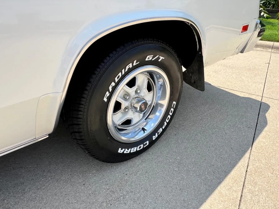 1976 Oldsmobile Cutlass Supreme - Image 9 of 31