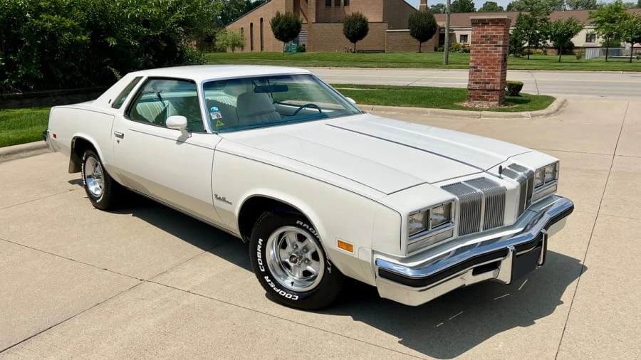 1976 Oldsmobile Cutlass Supreme - Image 16 of 31