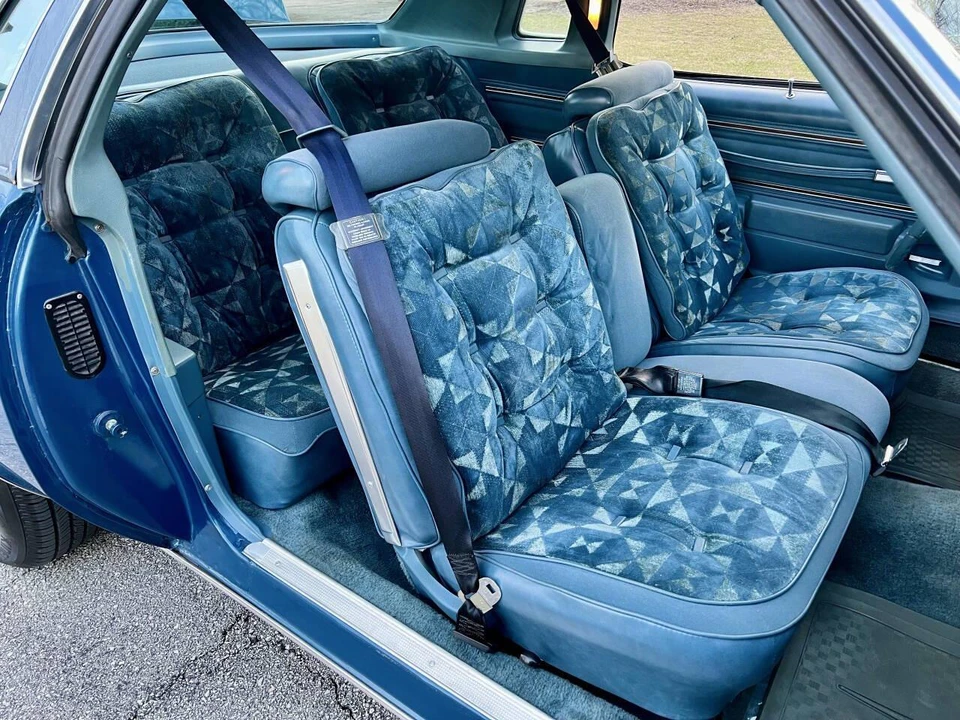 1976 Oldsmobile Cutlass Supreme - Image 26 of 31
