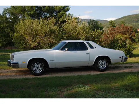 1976 Oldsmobile Cutlass Supreme Brougham