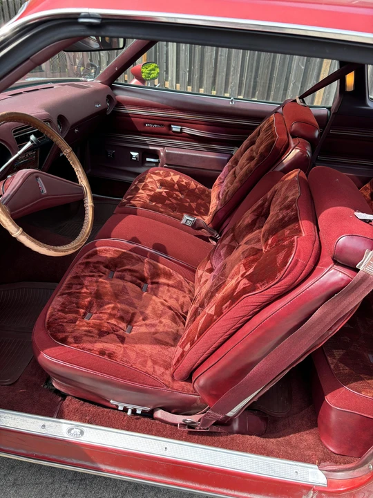 1976 Oldsmobile Cutlass Supreme - Image 7 of 10