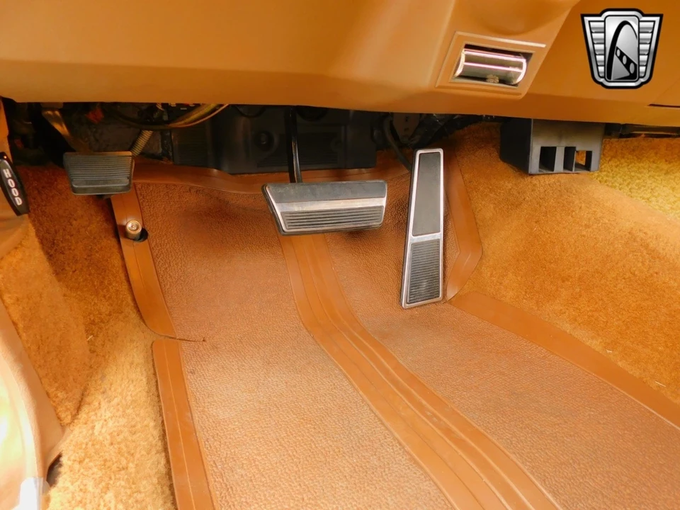 1976 Oldsmobile 98 - Image 17 of 21