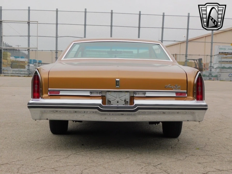 1976 Oldsmobile 98 - Image 5 of 12