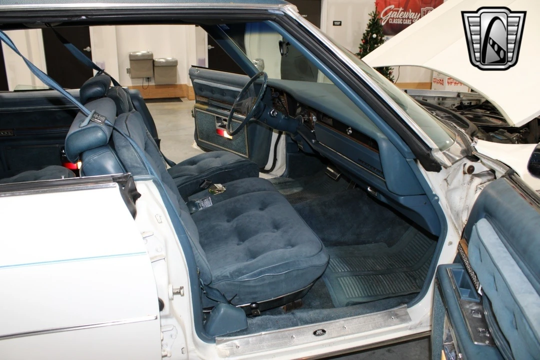 1976 Oldsmobile 98 - Image 9 of 12