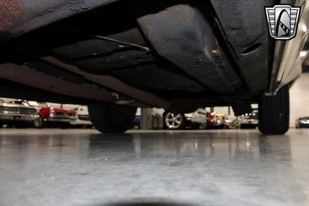 1976 Oldsmobile 98 - Image 12 of 12