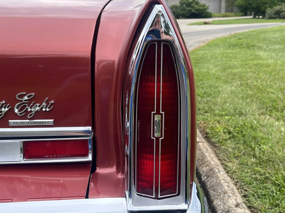 1976 Oldsmobile 98 - Image 19 of 31