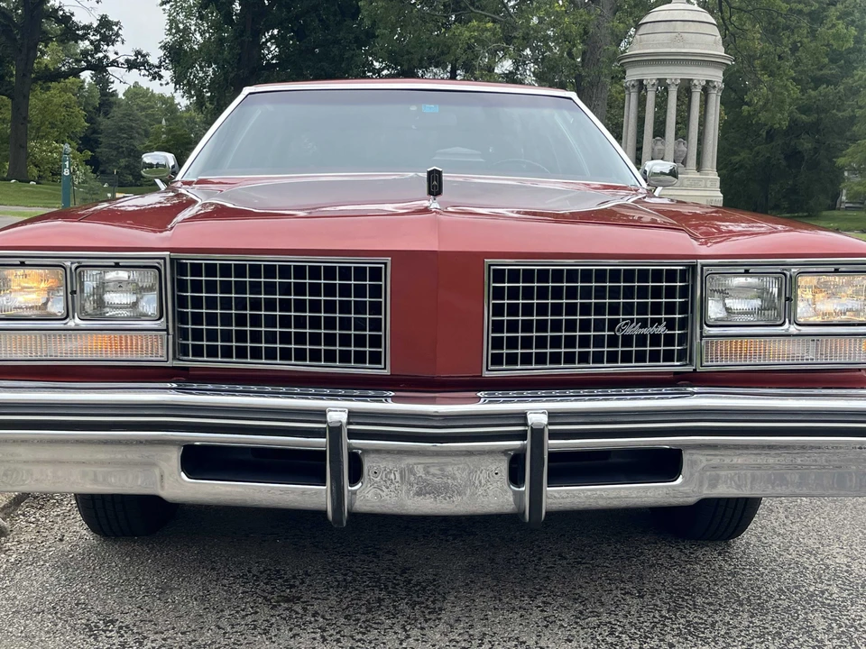 1976 Oldsmobile 98 - Image 7 of 31
