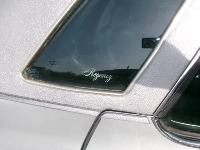 1976 Oldsmobile 98 - Image 20 of 31
