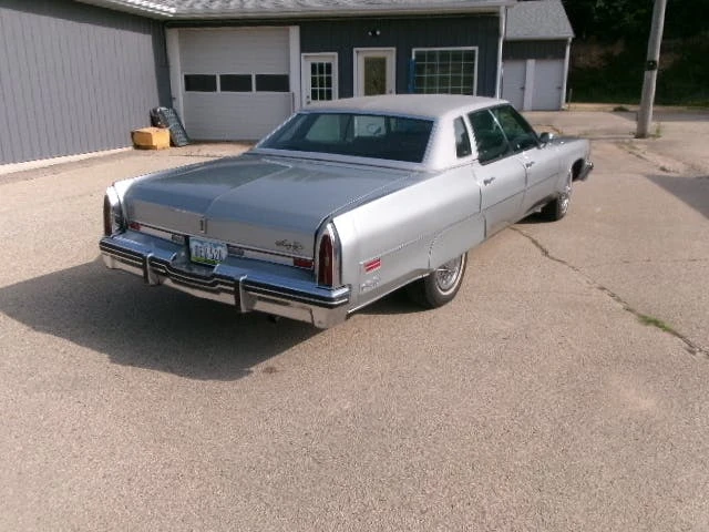 1976 Oldsmobile 98 - Image 3 of 31
