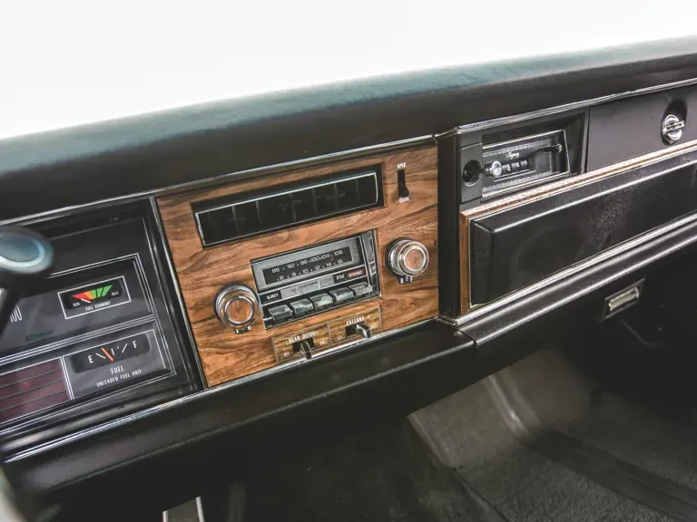 1976 Oldsmobile 98 - Image 14 of 24