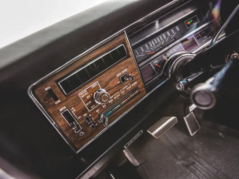 1976 Oldsmobile 98 - Image 13 of 24