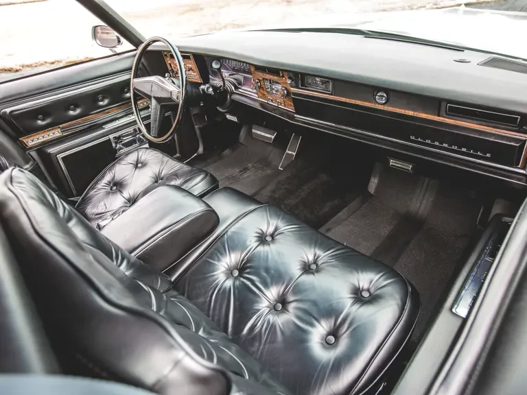 1976 Oldsmobile 98 - Image 11 of 24