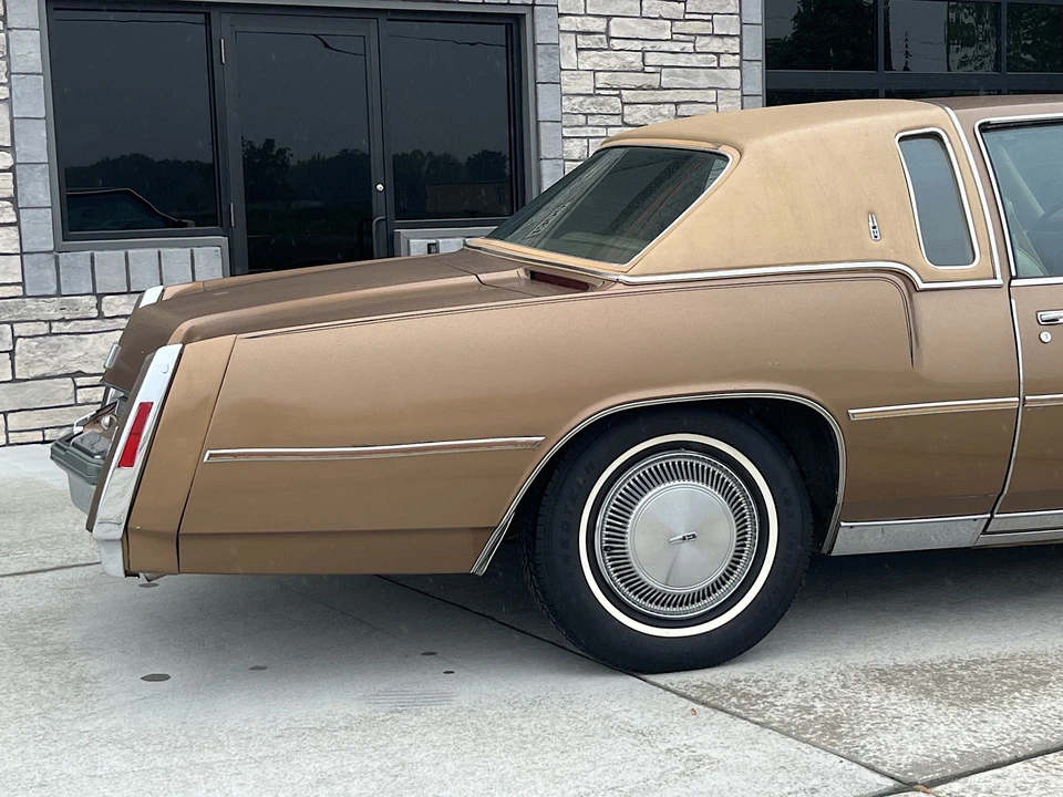 1976 Oldsmobile Toronado - Image 16 of 31