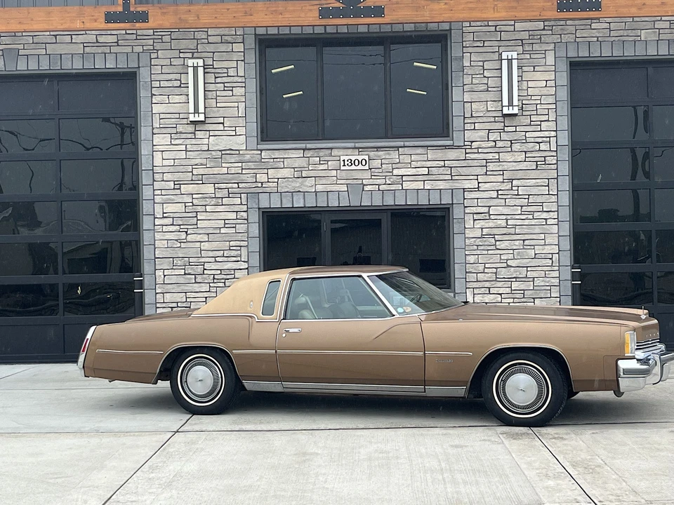1976 Oldsmobile Toronado - Image 2 of 31
