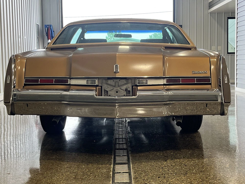 1976 Oldsmobile Toronado - Image 12 of 31