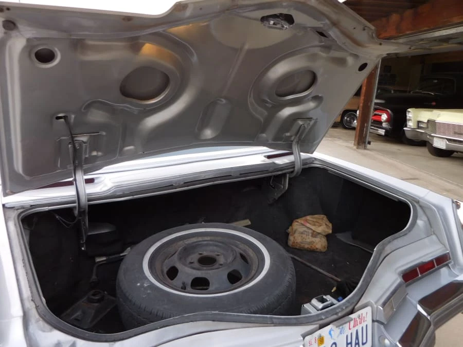1976 Oldsmobile Toronado - Image 8 of 9