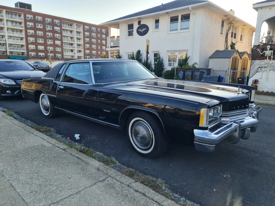 1976 Oldsmobile Toronado - Image 2 of 13