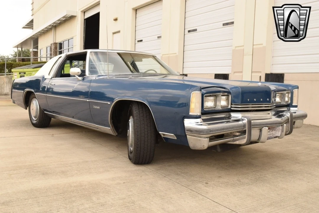 1976 Oldsmobile Toronado - Image 8 of 12