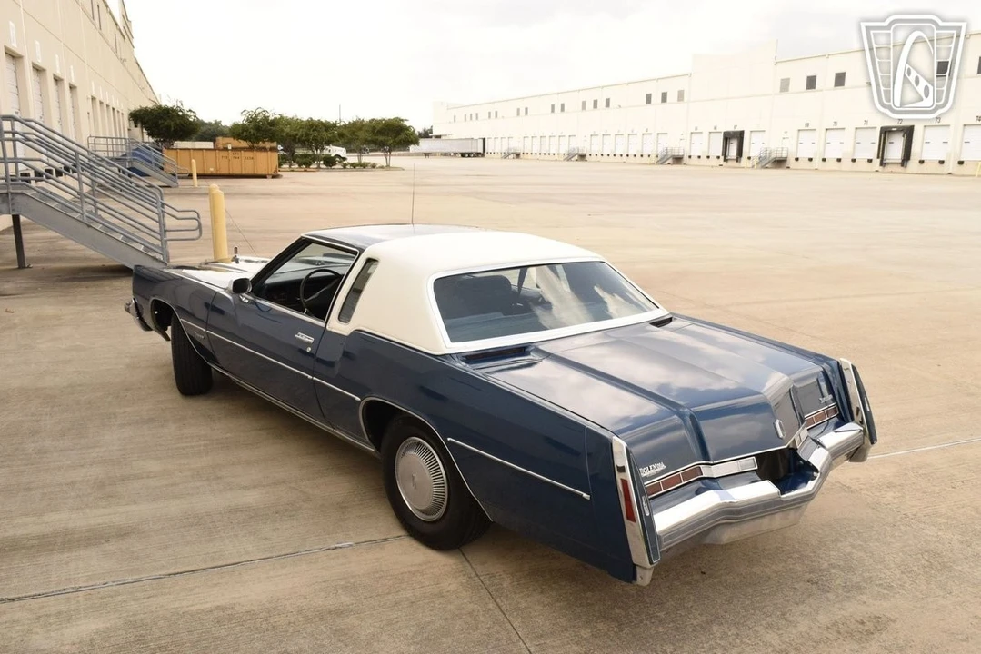 1976 Oldsmobile Toronado - Image 7 of 12
