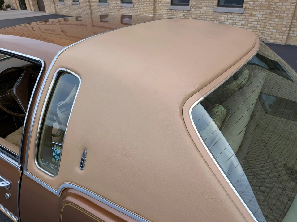 1976 Oldsmobile Toronado - Image 9 of 31