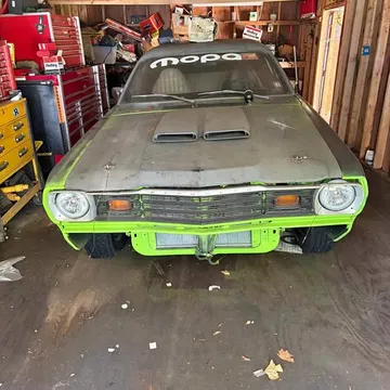 1976 Plymouth Duster