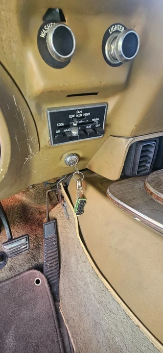 1976 Plymouth - Image 19 of 20