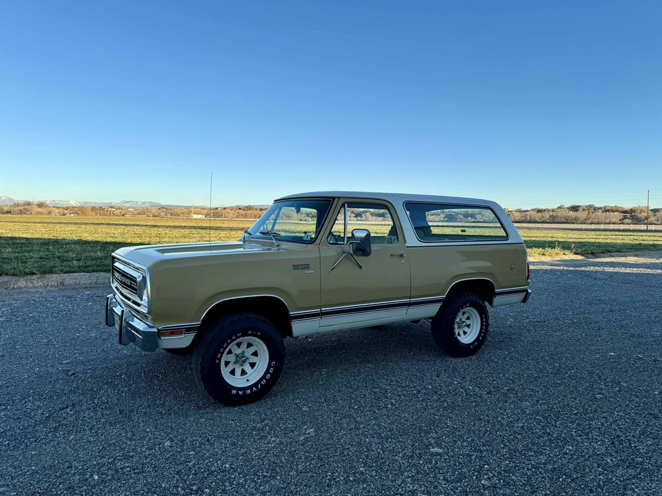 1976 Plymouth Trail Duster - Image 15 of 31