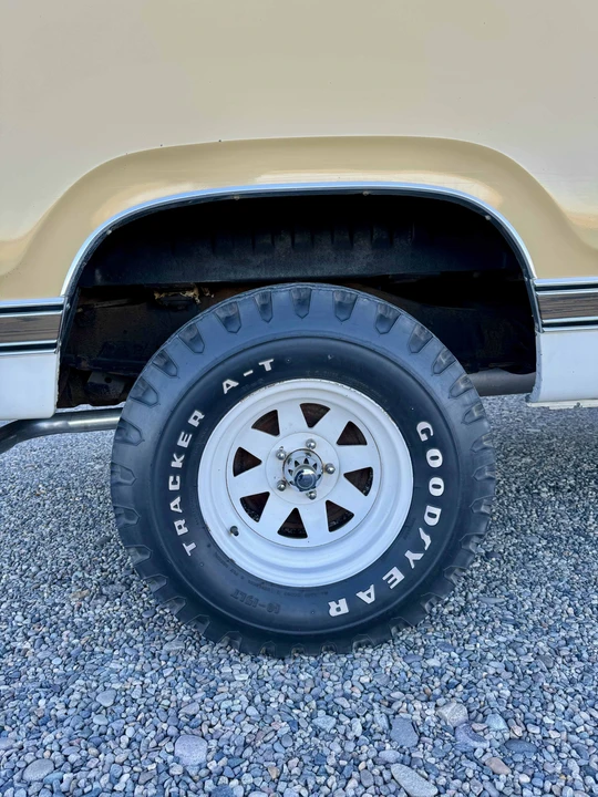 1976 Plymouth Trail Duster - Image 28 of 31