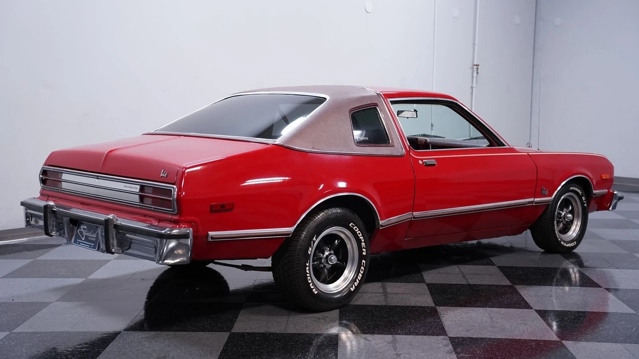 1976 Plymouth Volare - Image 11 of 12