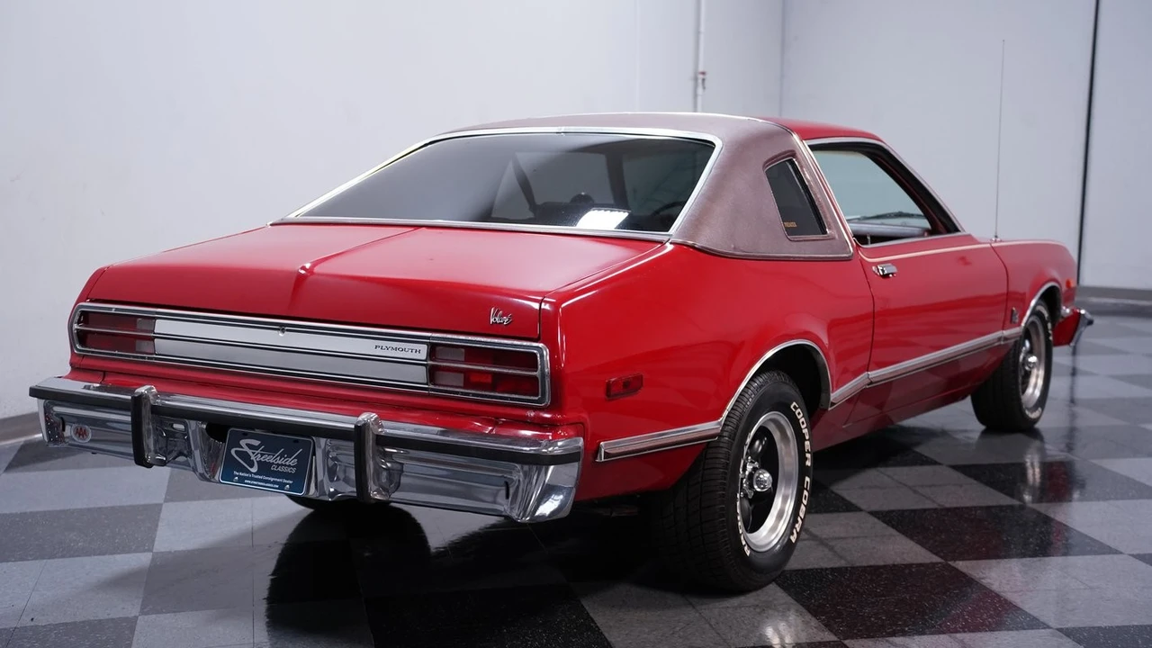 1976 Plymouth Volare - Image 10 of 12